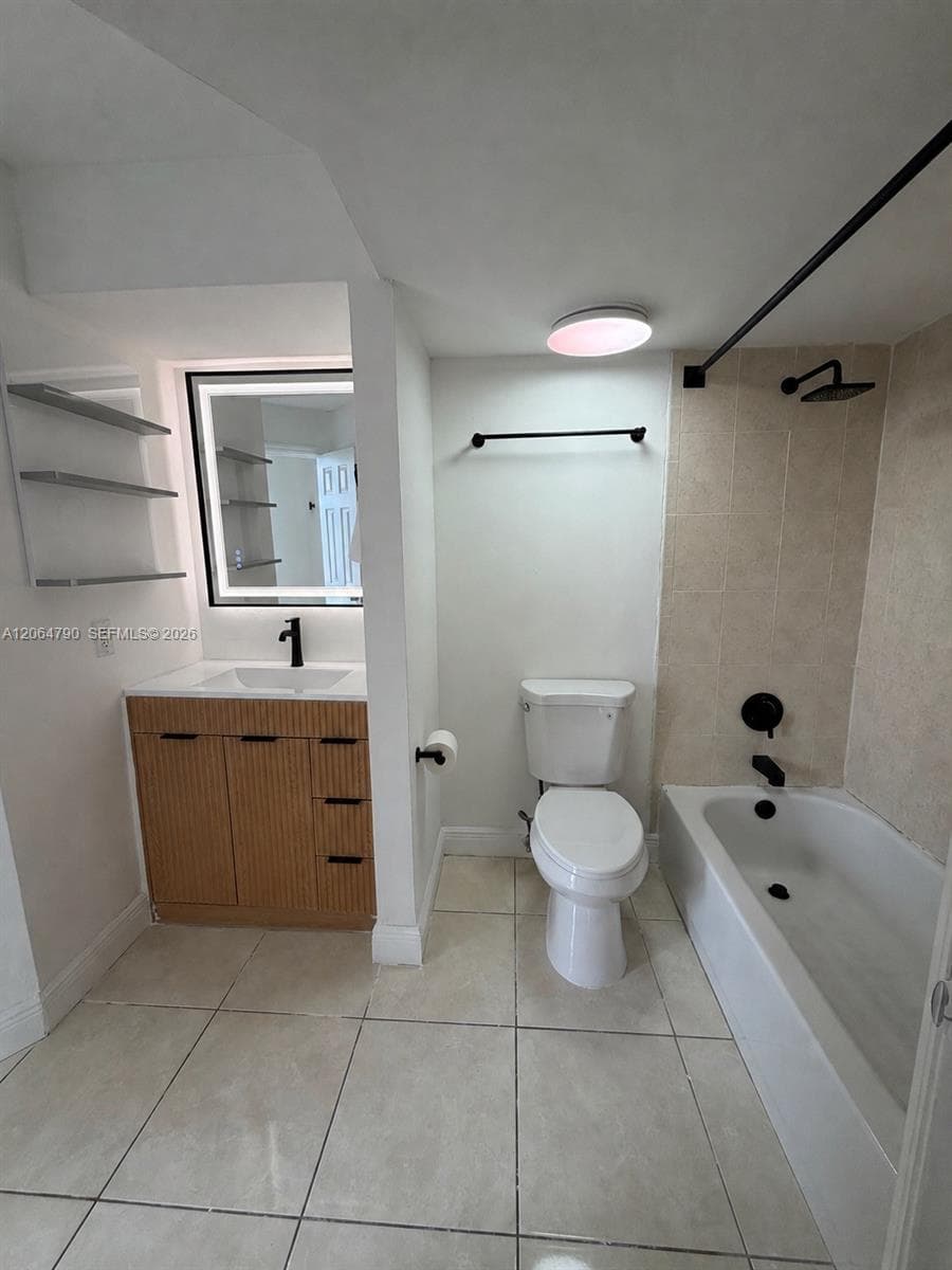 VERABELLA FALLS CONDO · #PH1 in Miami - Photo 8