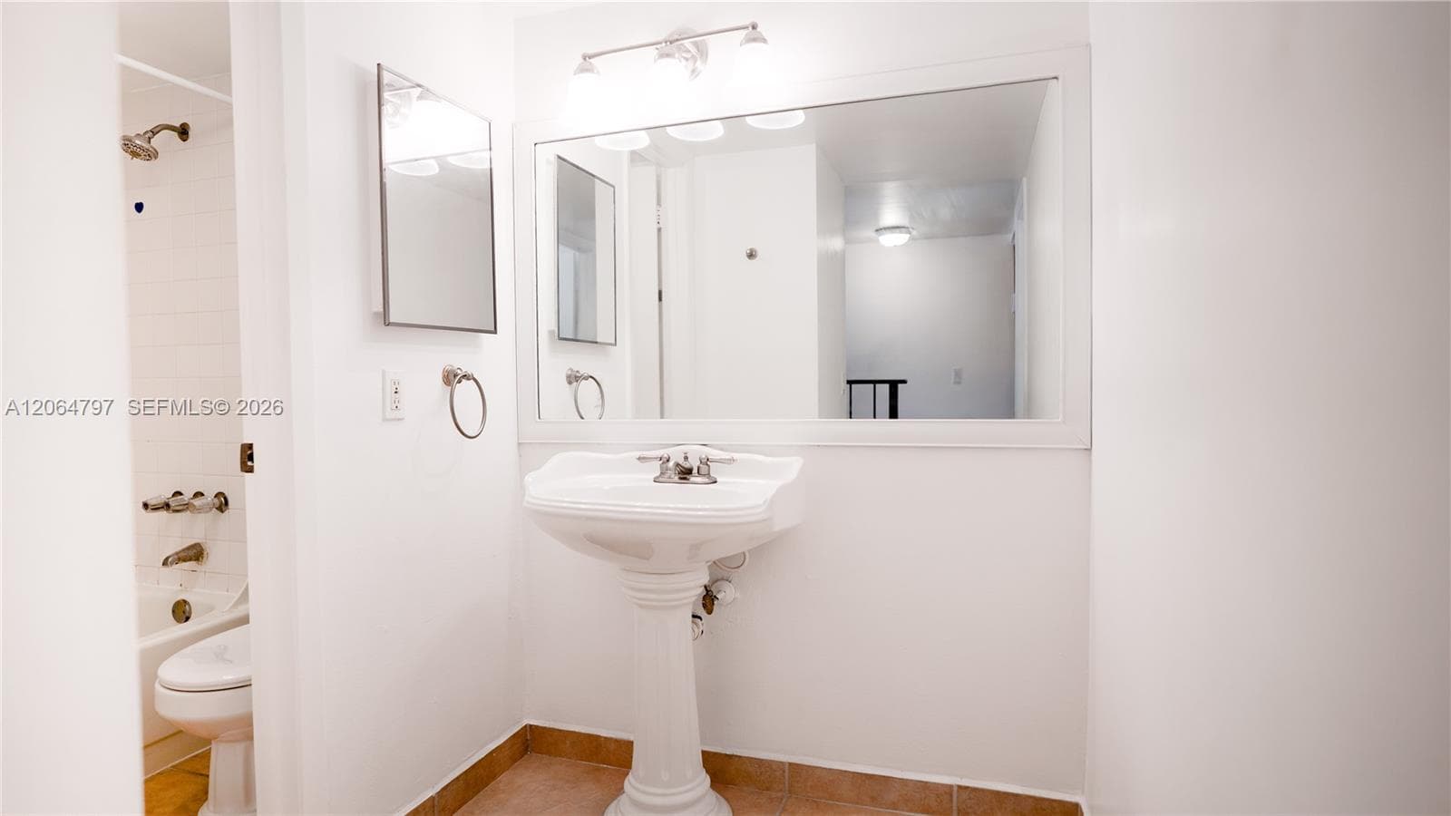 SUNWOOD CONDO · #243 in Miami - Photo 15