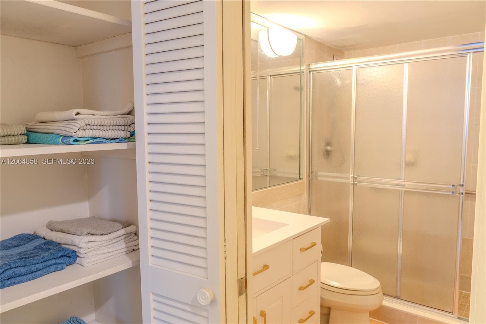 THE PRESIDENTIAL CONDO · #222 (with Parking) in Miami Beach - Photo 15