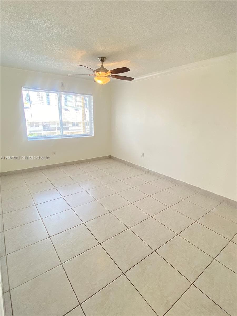VENICE ISLE CONDO · #301 in North Miami Beach - Photo 15