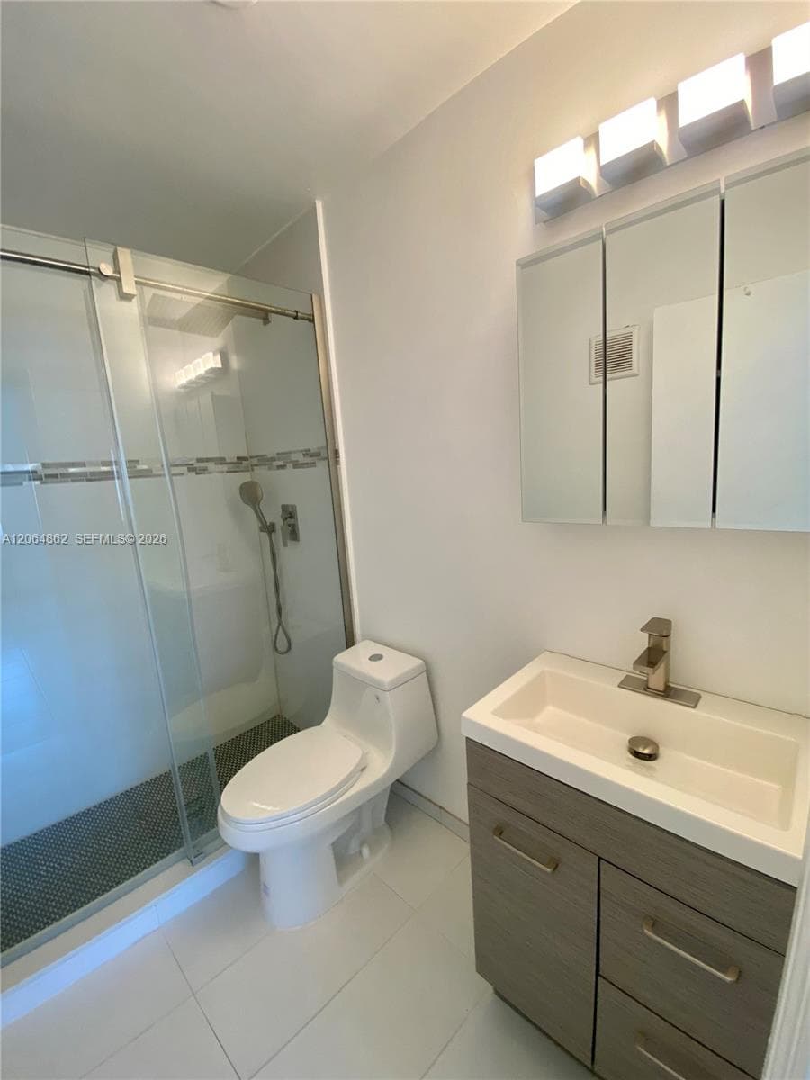 VENICE ISLE CONDO · #301 in North Miami Beach - Photo 19