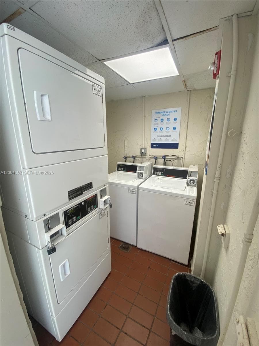 VENICE ISLE CONDO · #301 in North Miami Beach - Photo 21