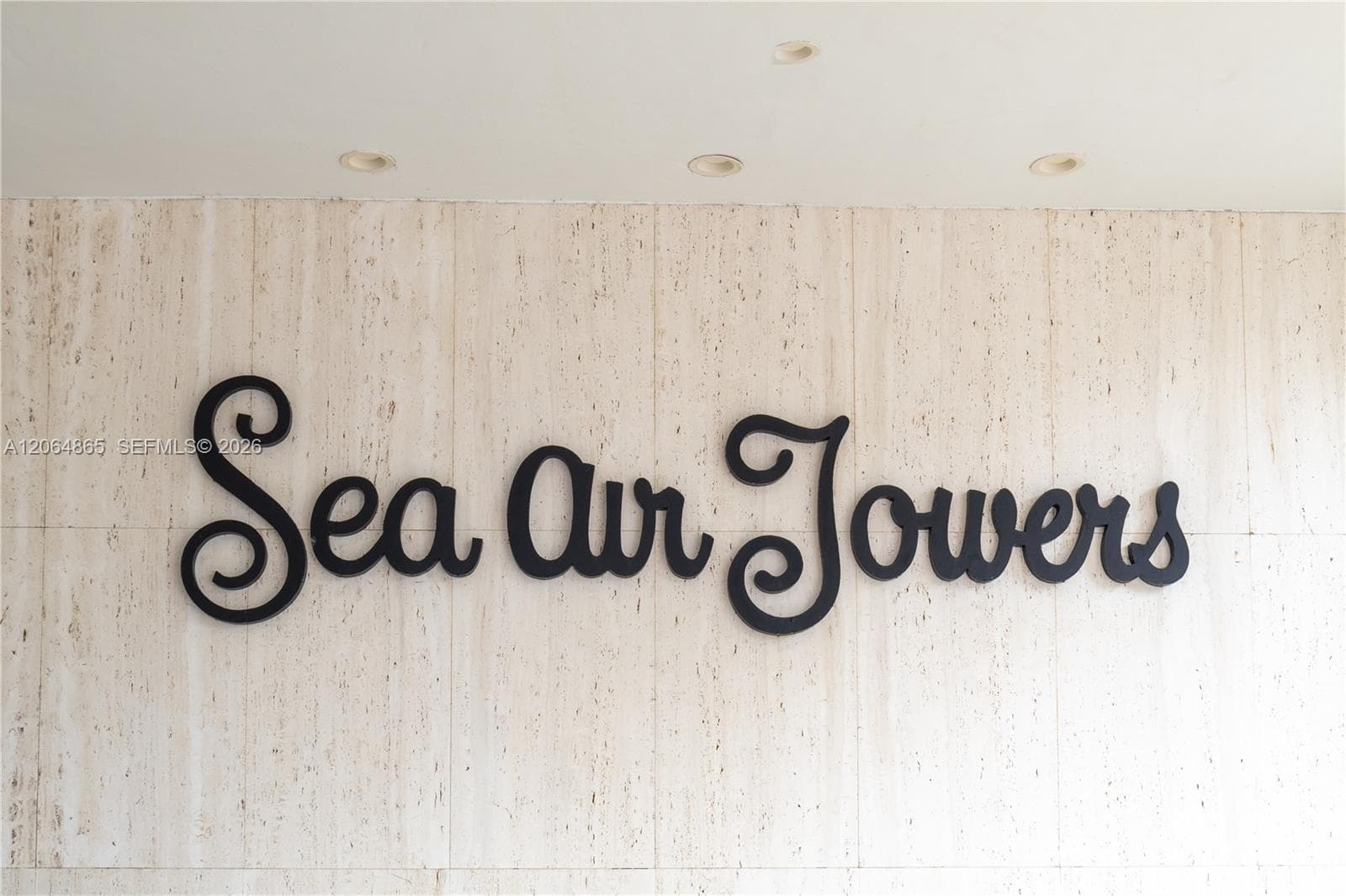 SEA AIR TOWERS CONDO · #1116 in Hollywood - Photo 1