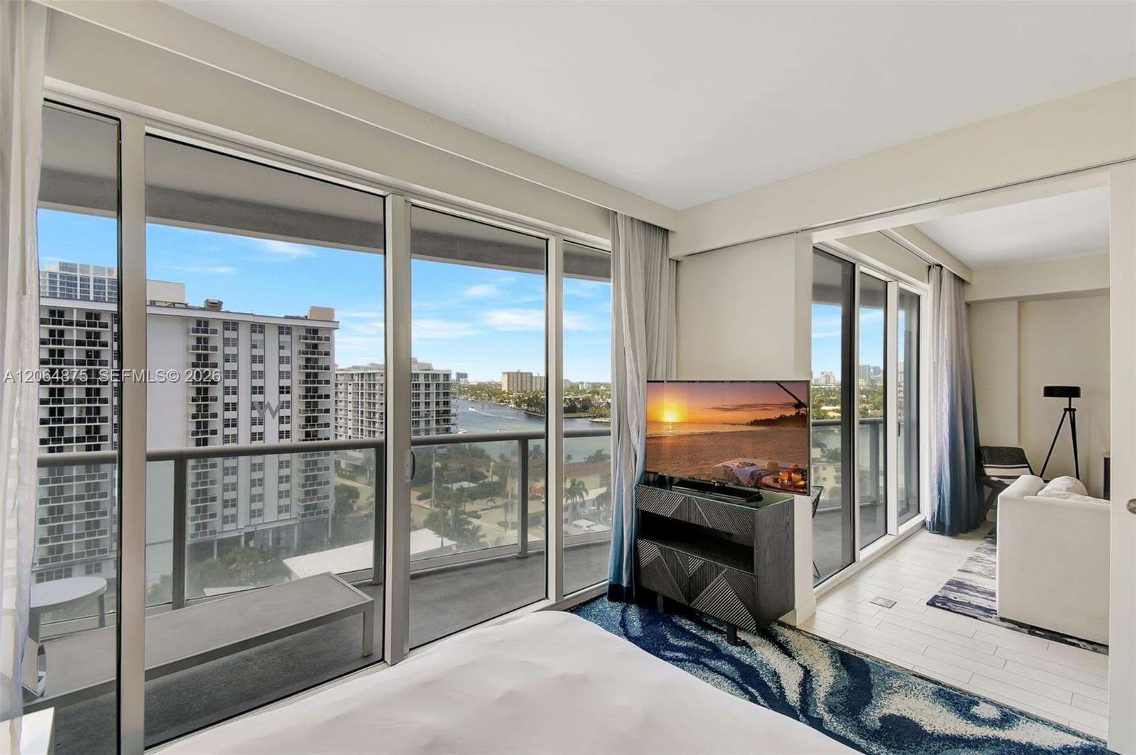 FORT LAUDERDALE RESIDENCE · #1003 in Fort Lauderdale - Photo 22