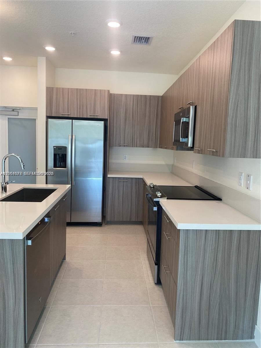 DOWNTOWN DORAL SOUTH PHAS · #D-202 in Doral - Photo 3