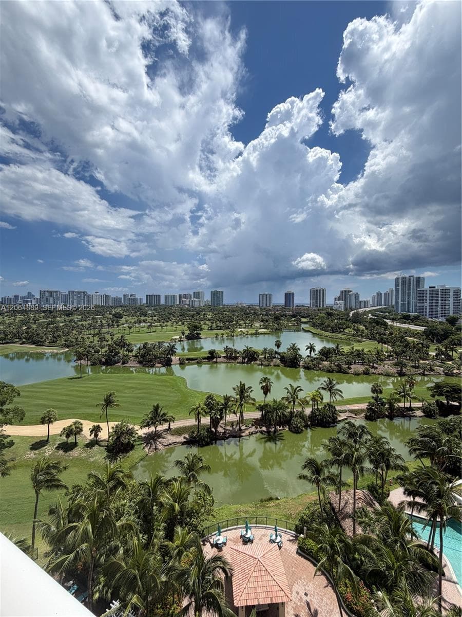 TURNBERRY ON THE GREEN CO · #1215 in Aventura - Photo 2