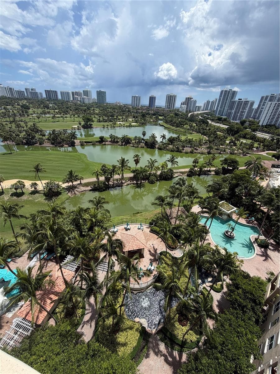 TURNBERRY ON THE GREEN CO · #1215 in Aventura - Photo 7