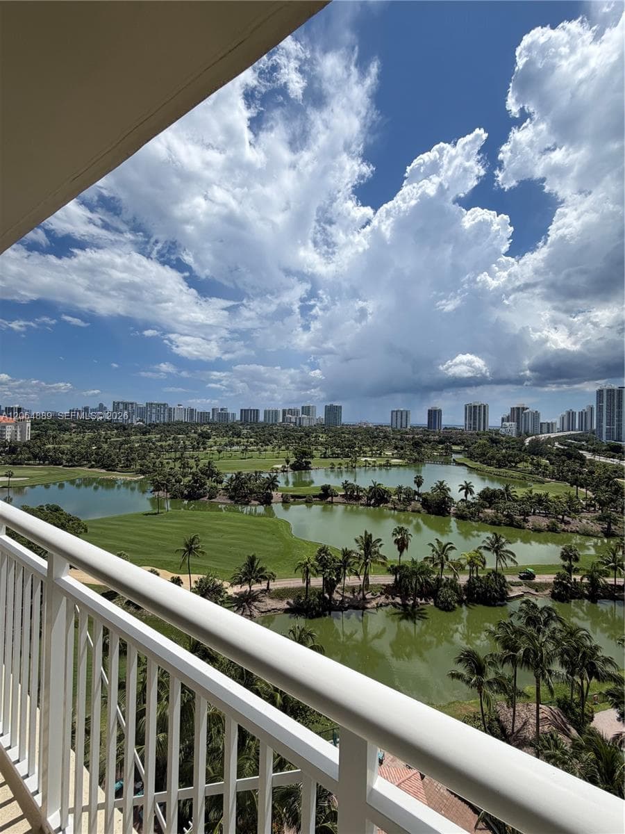 TURNBERRY ON THE GREEN CO · #1215 in Aventura - Photo 1