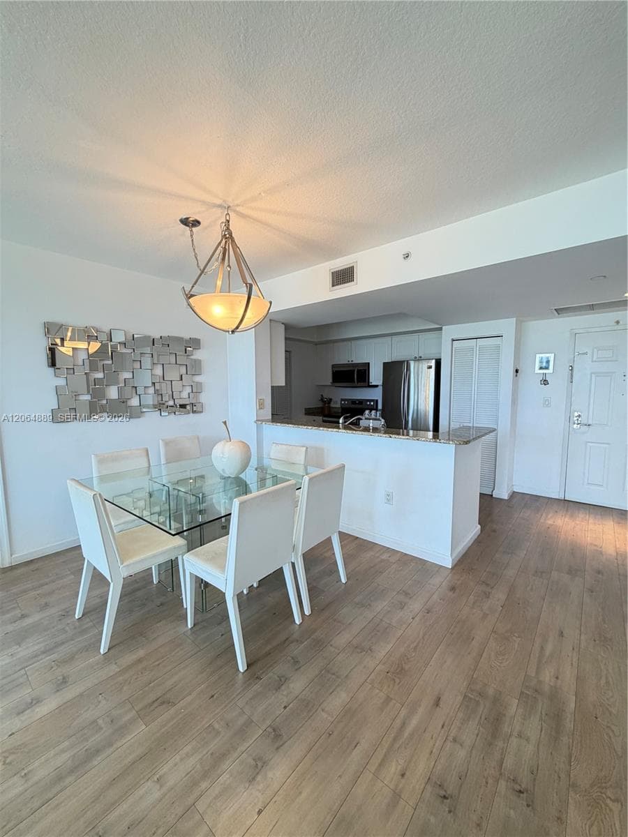 TURNBERRY ON THE GREEN CO · #1215 in Aventura - Photo 11