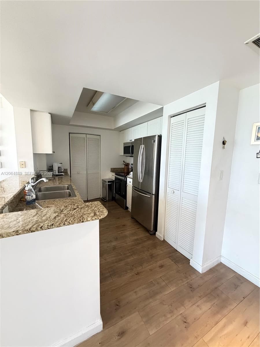 TURNBERRY ON THE GREEN CO · #1215 in Aventura - Photo 8
