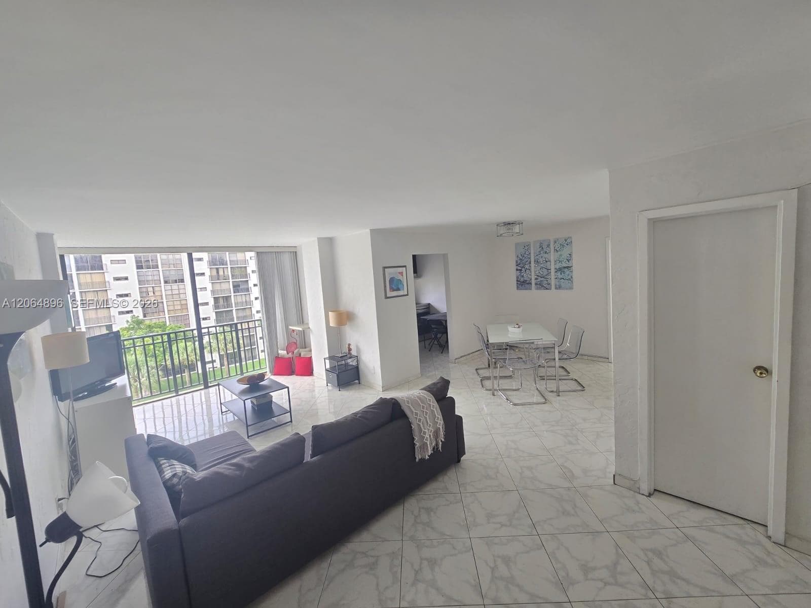 PLAZA OF AMERICAS CONDO P · #609 in Sunny Isles Beach - Photo 6