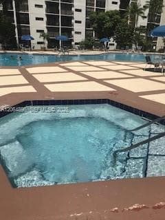 PLAZA OF AMERICAS CONDO P · #609 in Sunny Isles Beach - Photo 19