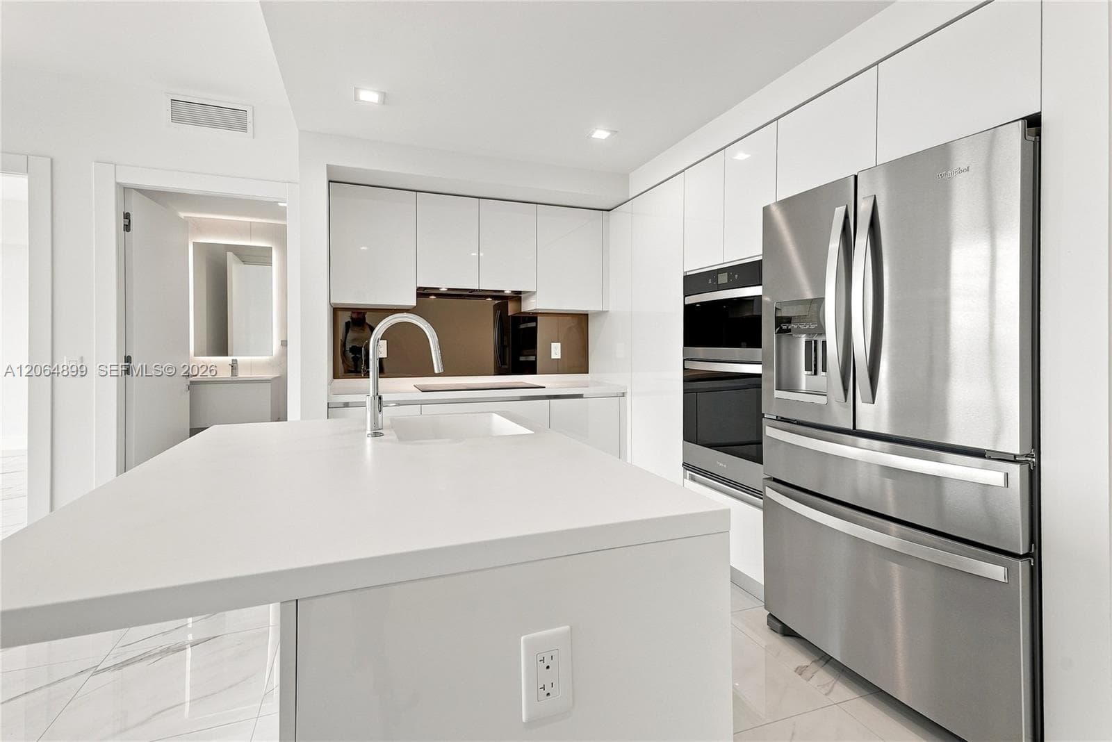 OASIS HALLANDALE WEST TOWE · #302 in Hallandale Beach - Photo 10
