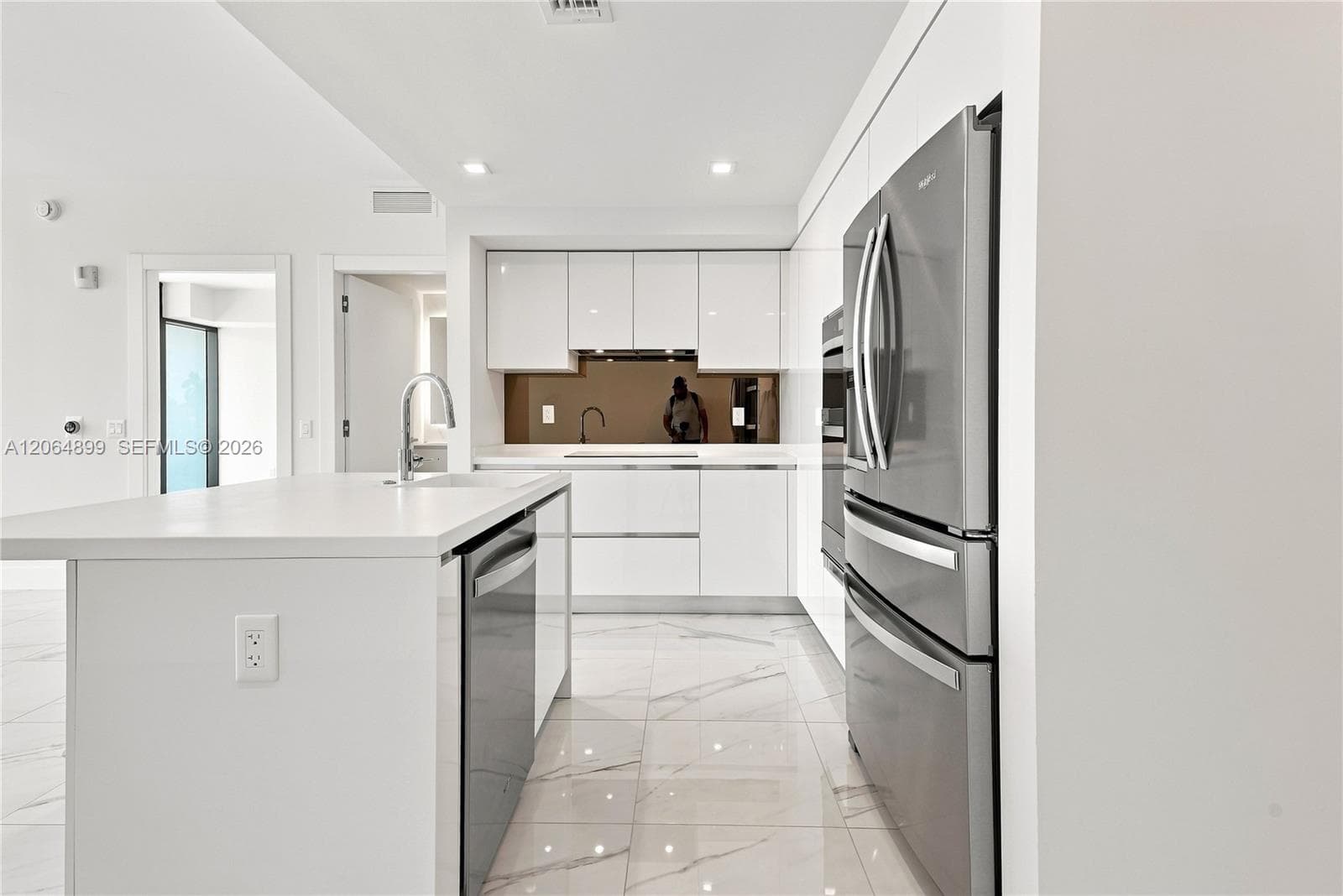 OASIS HALLANDALE WEST TOWE · #302 in Hallandale Beach - Photo 18