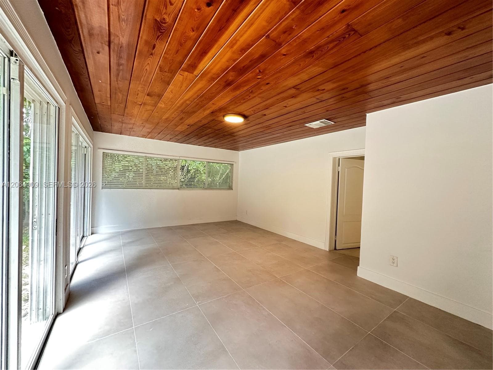 460 San Servando Ave #- photo 17