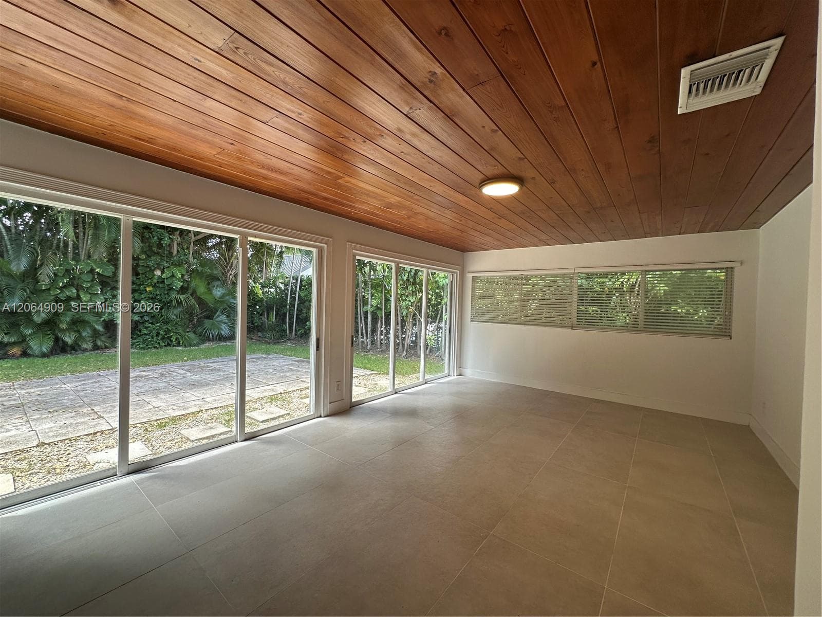 460 San Servando Ave #- photo 16