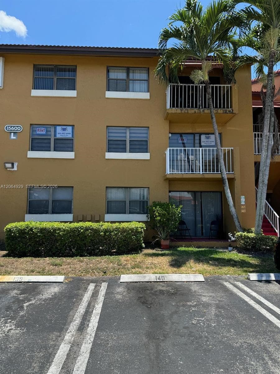 THE COURTS AT KENDALL CON · #L-209 in Miami - Photo 2