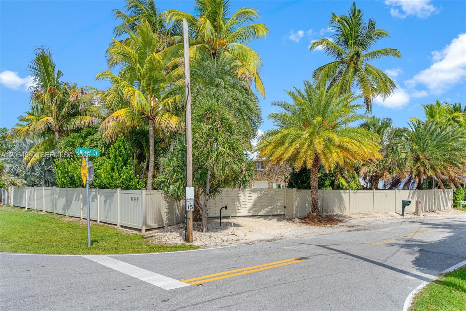74049 Overseas Hwy photo 71