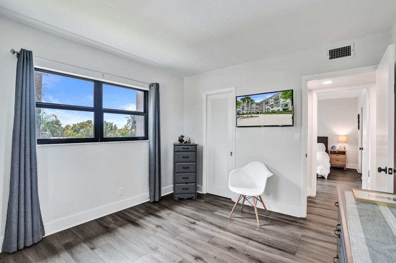 2nd Bedroom