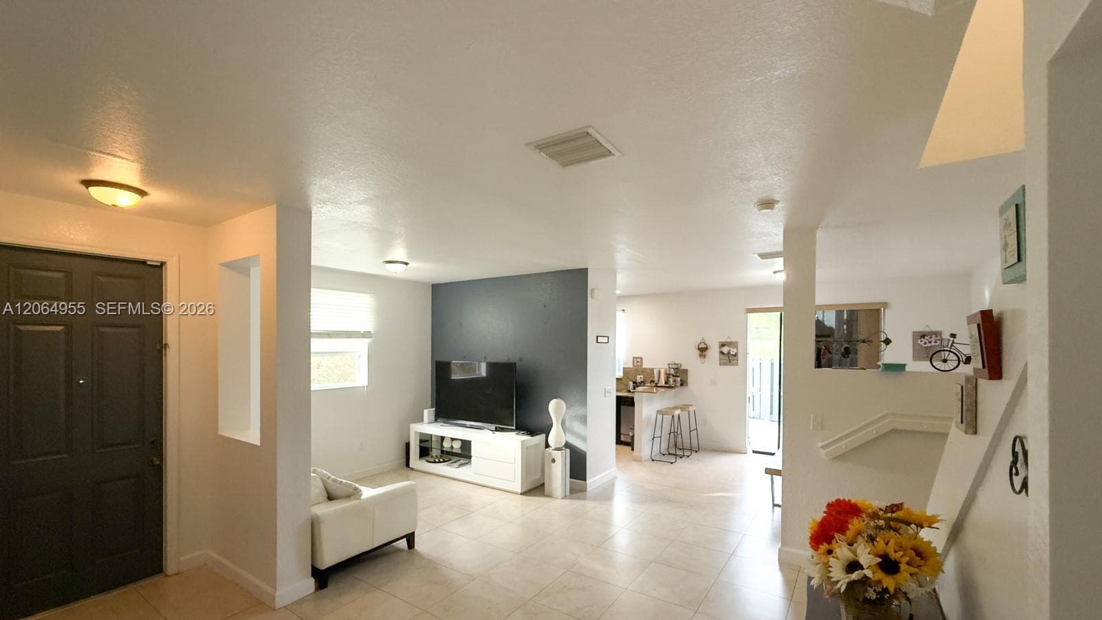 1001 NE 208th St #. photo 5