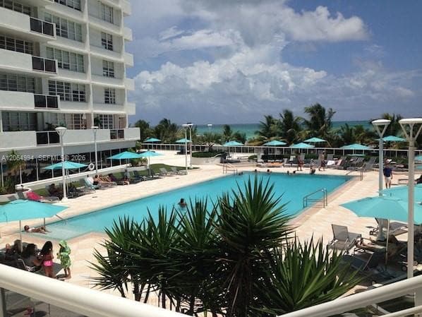The Decoplage · #1541 in Miami Beach - Photo 10