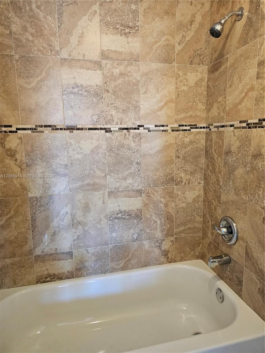 LAGO GRANDE THREE-A CONDO · #24-48 in Hialeah - Photo 2