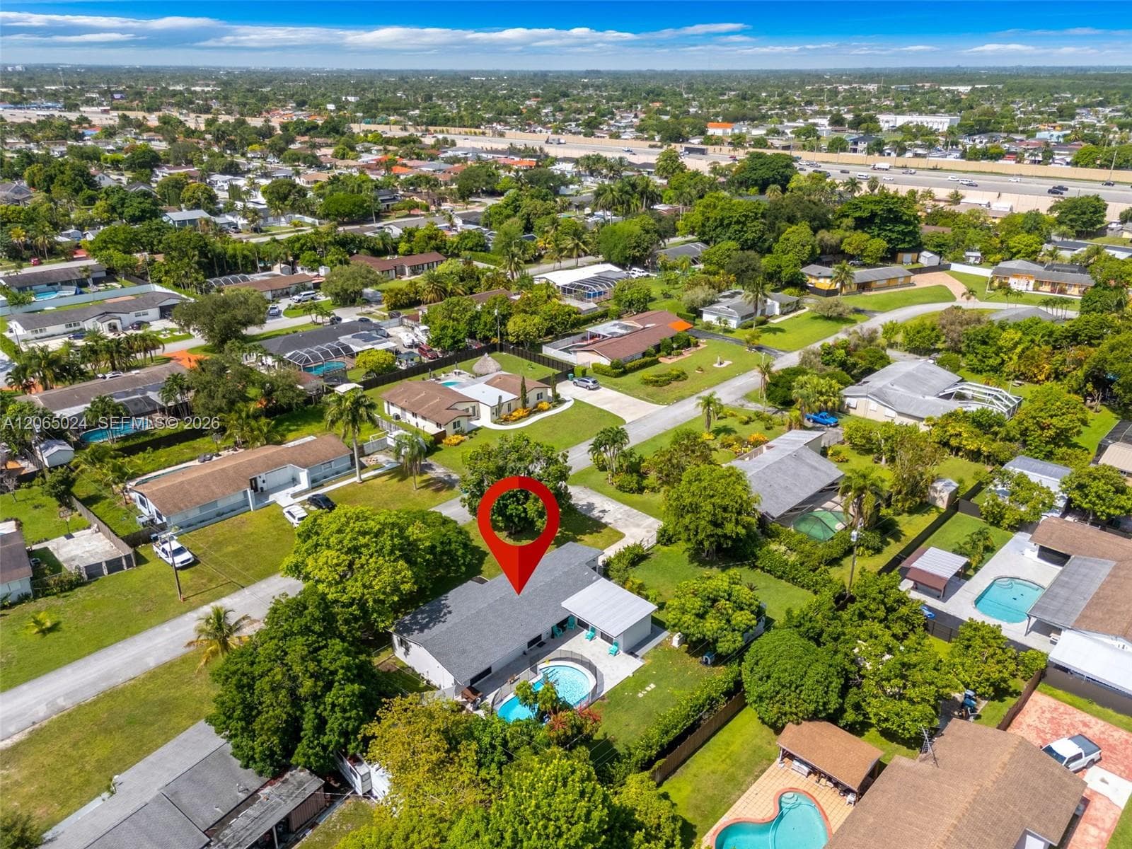 11243 SW 174th Ter photo 38