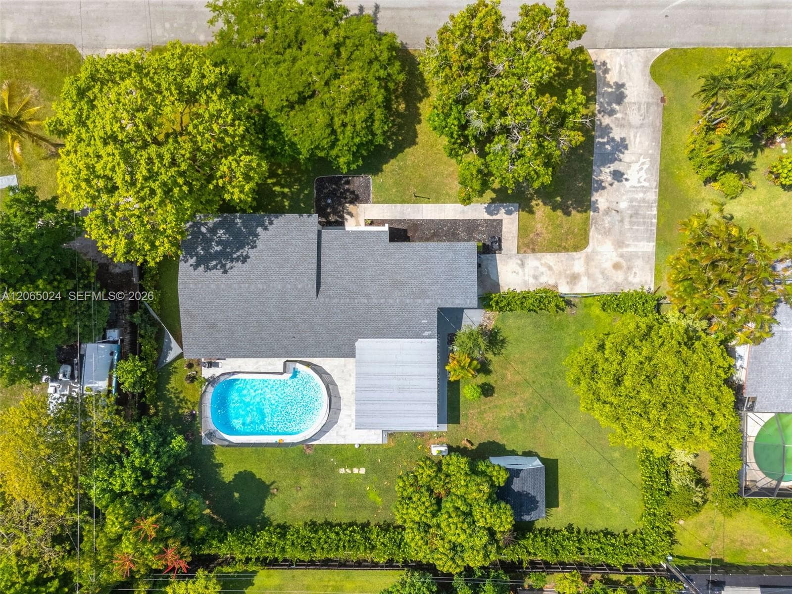 11243 SW 174th Ter photo 41