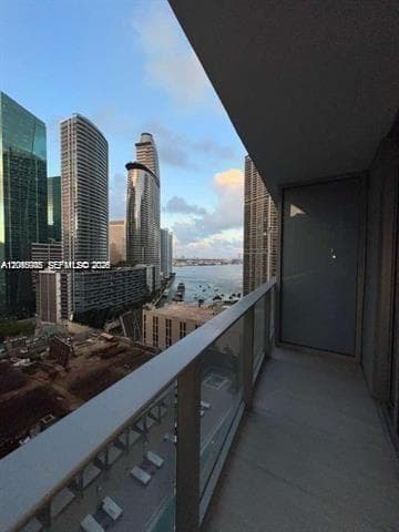 Viceroy Brickell Residences · #2004 in Miami - Photo 34