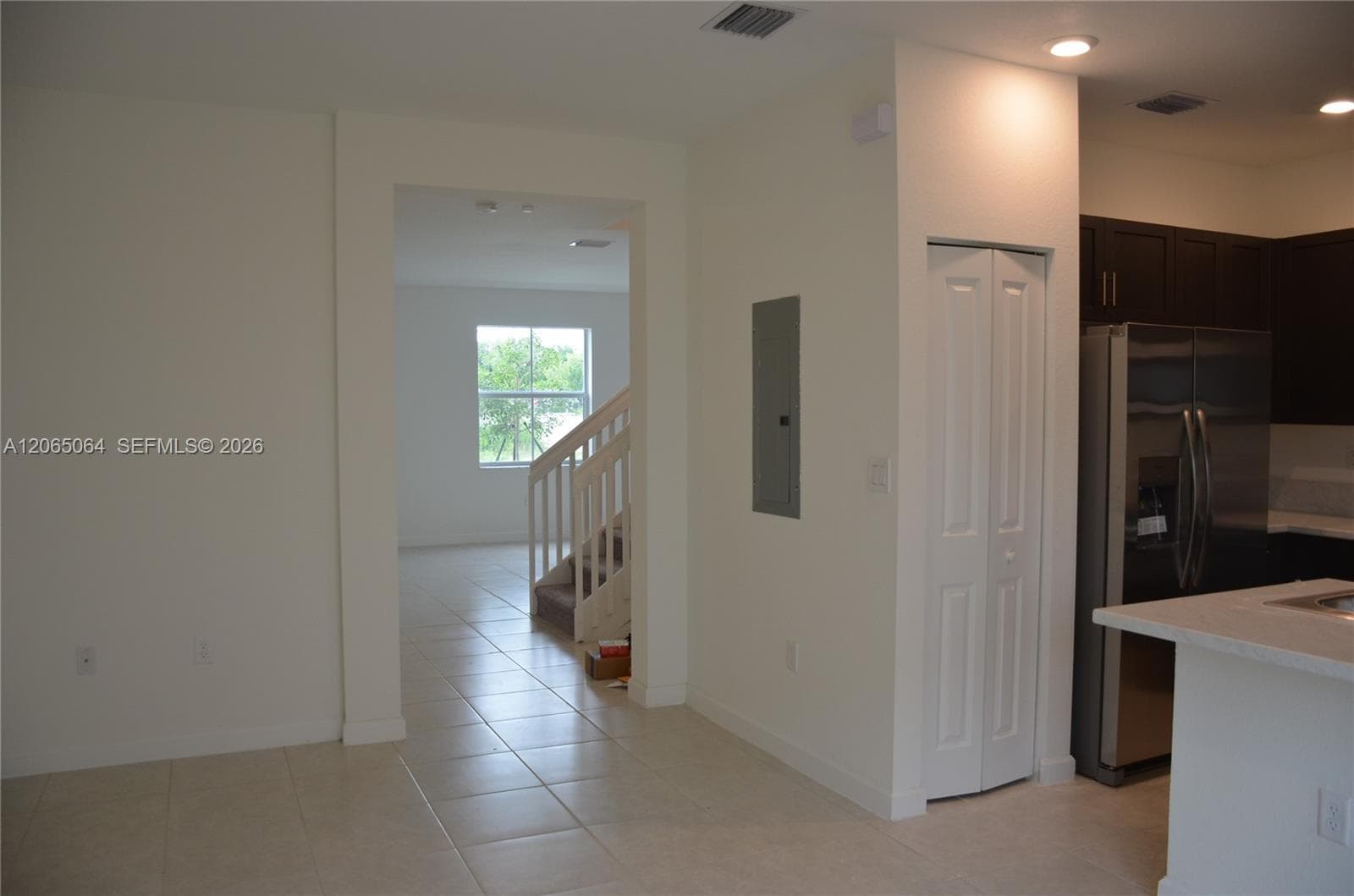 1801 SE 27th Ter photo 6