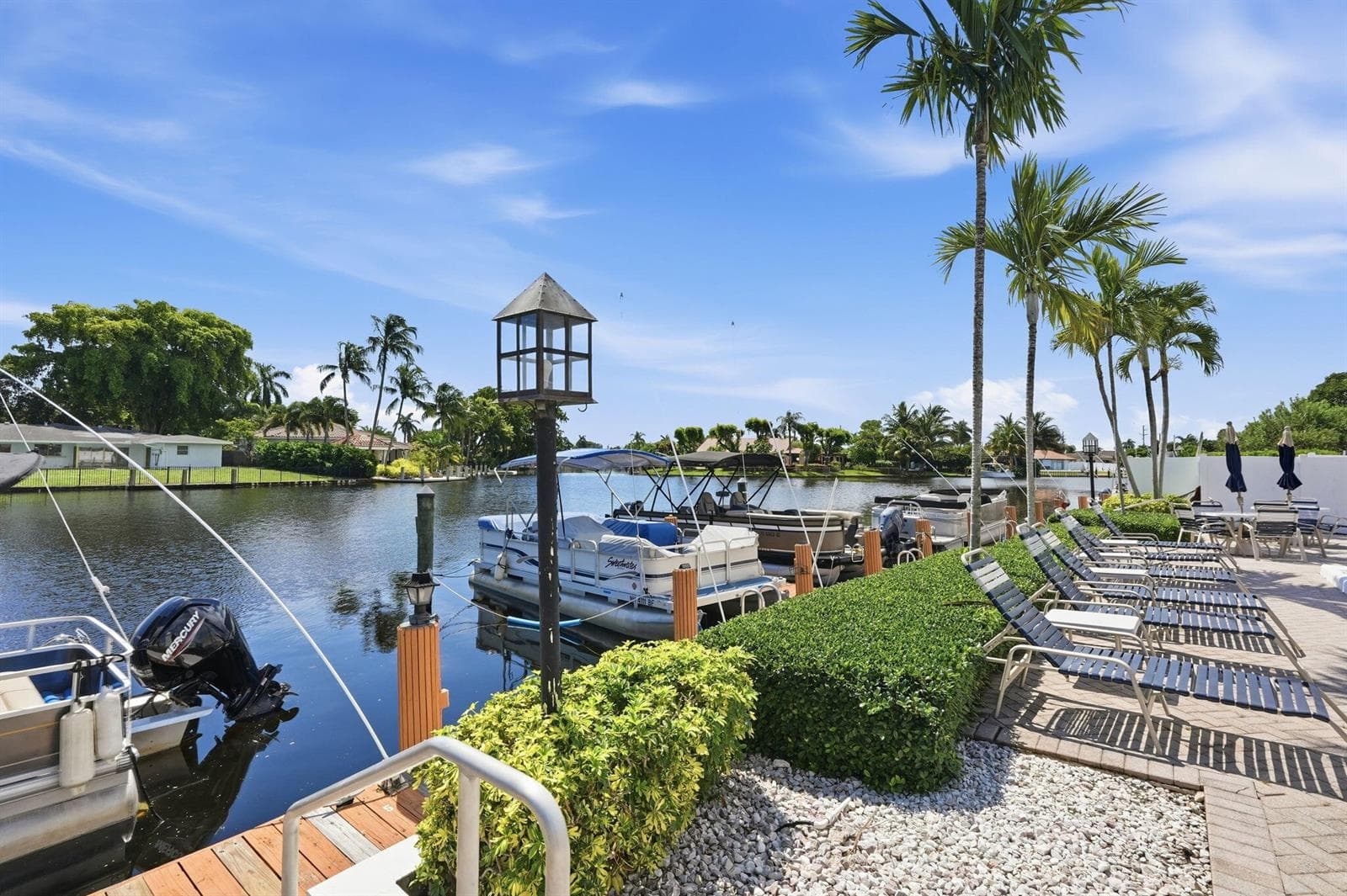 39-web-or-mls-140_Cypress_Club_Drive_Uni