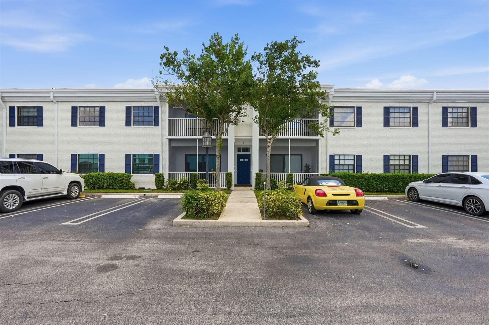 1-web-or-mls-140_Cypress_Club_Drive_Unit