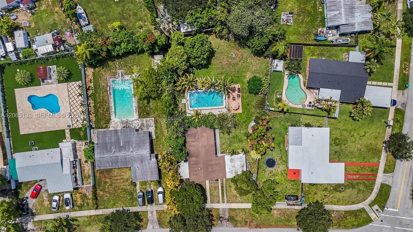 9770 Cutler Ridge Dr photo 21