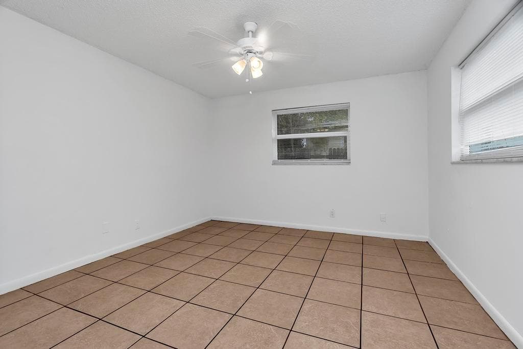 1320 Wellington St WPB - B - 022