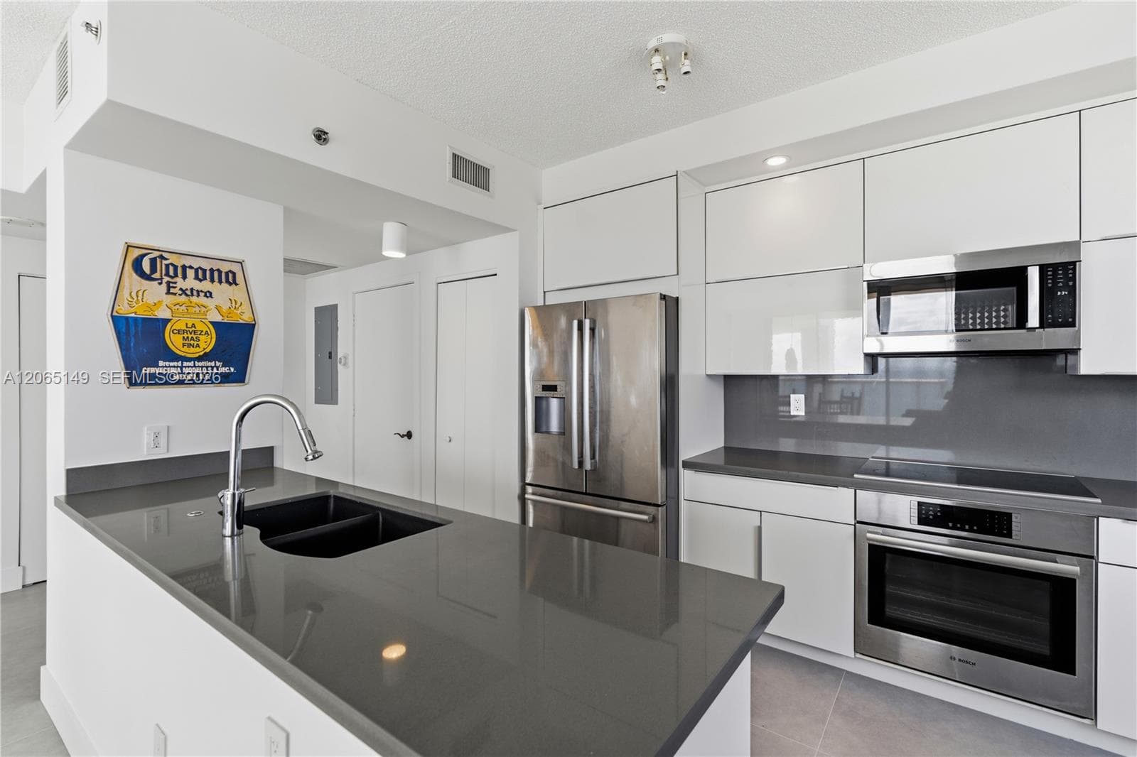 LA TOUR CONDO · #1503 in Miami Beach - Photo 31