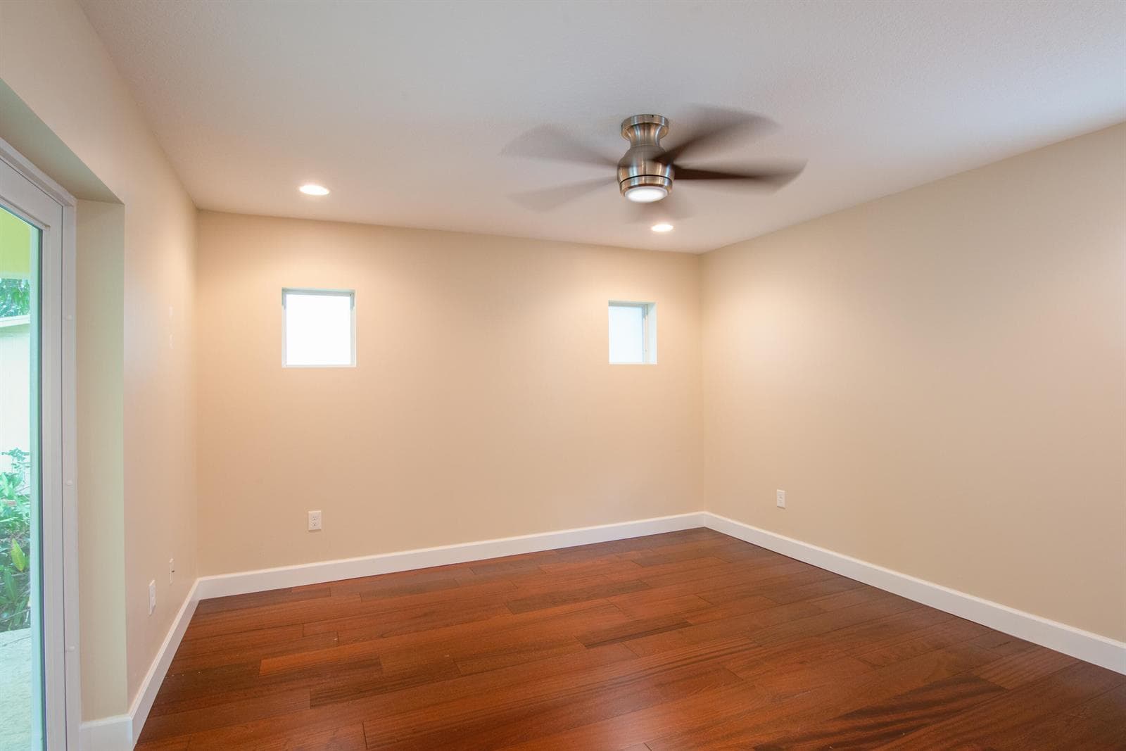 Clark-364 Orange Way-015