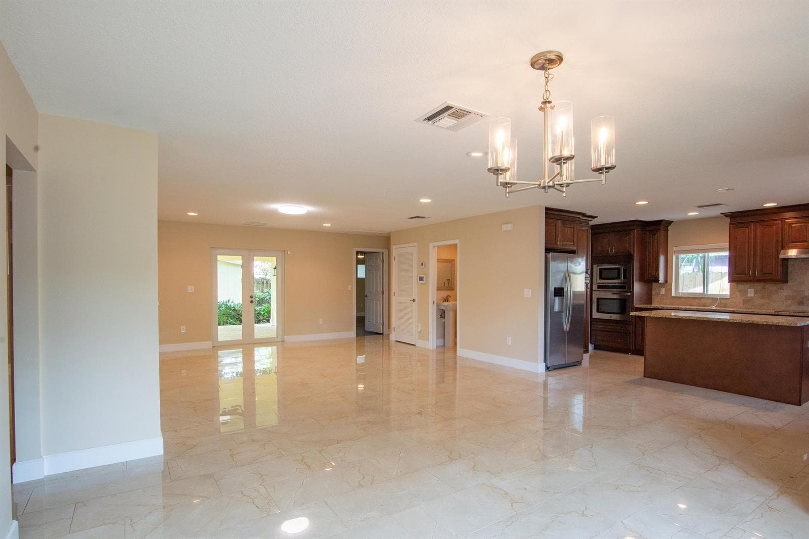 Clark-364 Orange Way-007