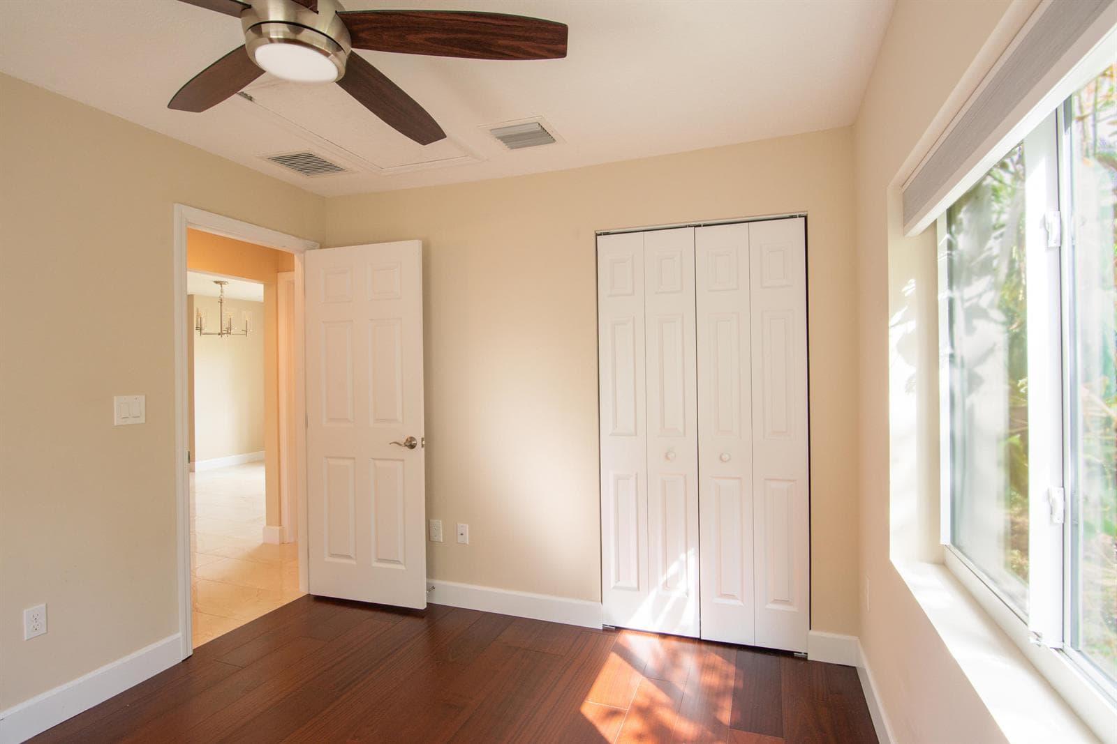 Clark-364 Orange Way-021