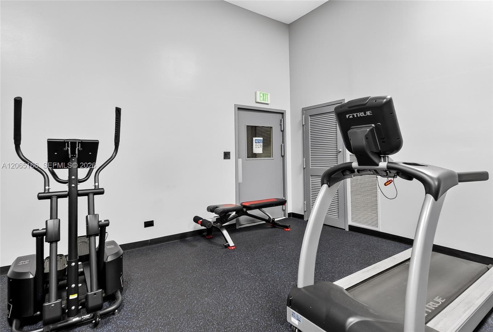 Winston Tower 500 · #1216 in Sunny Isles Beach - Photo 42