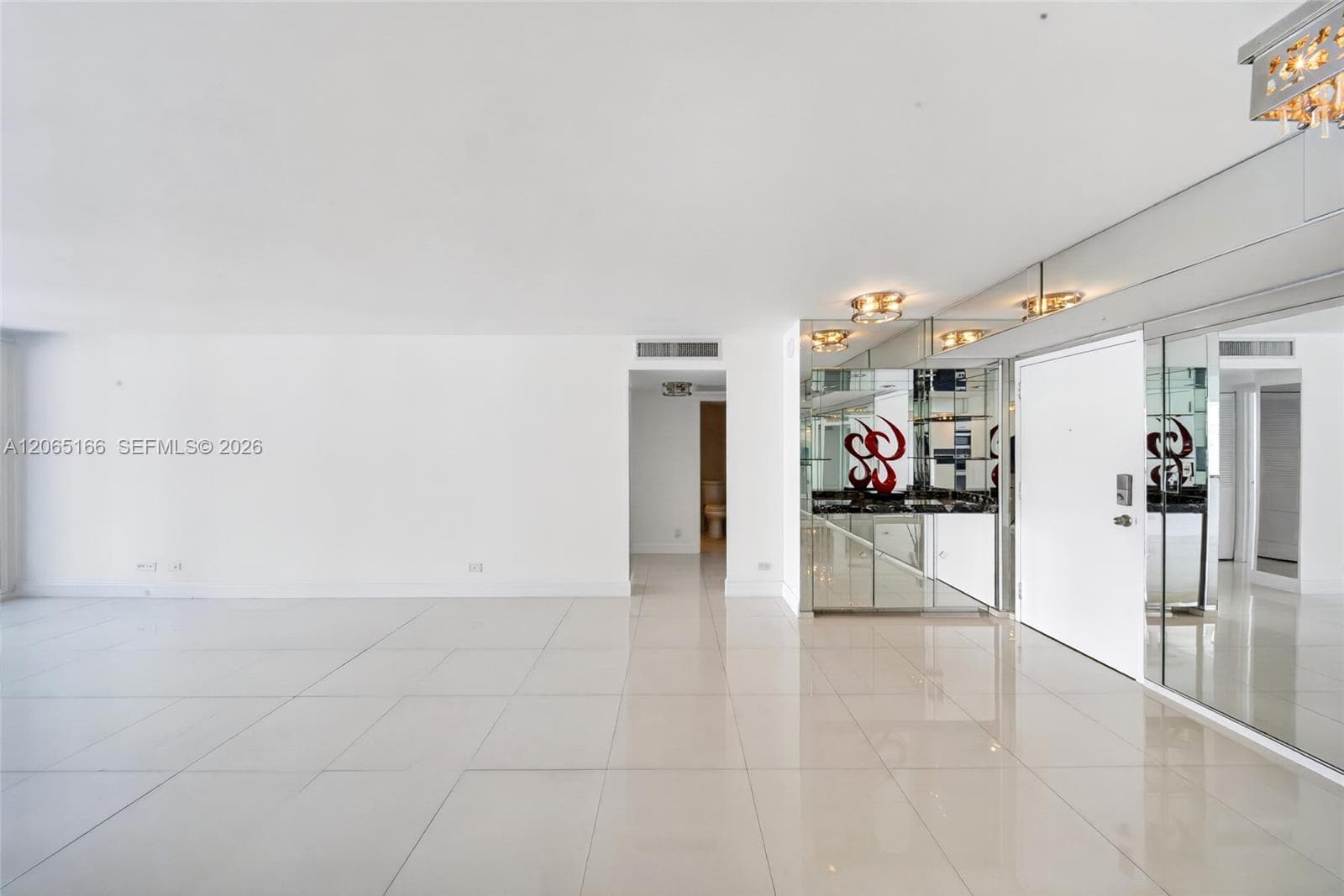 Winston Tower 500 · #1216 in Sunny Isles Beach - Photo 12