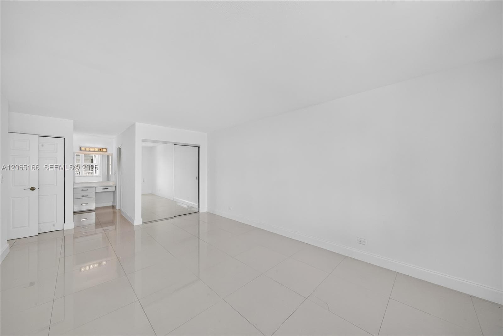 Winston Tower 500 · #1216 in Sunny Isles Beach - Photo 22