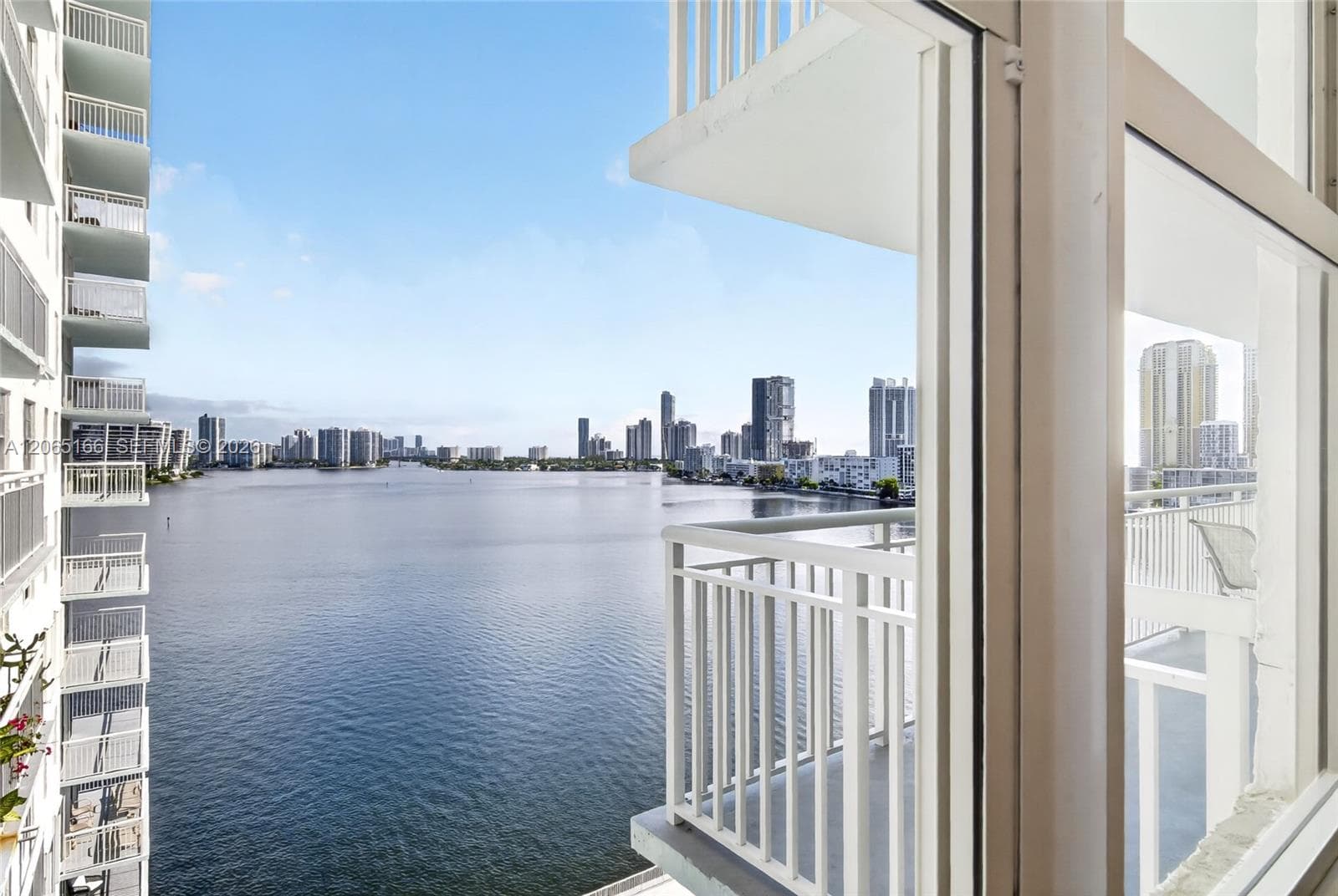 Winston Tower 500 · #1216 in Sunny Isles Beach - Photo 32
