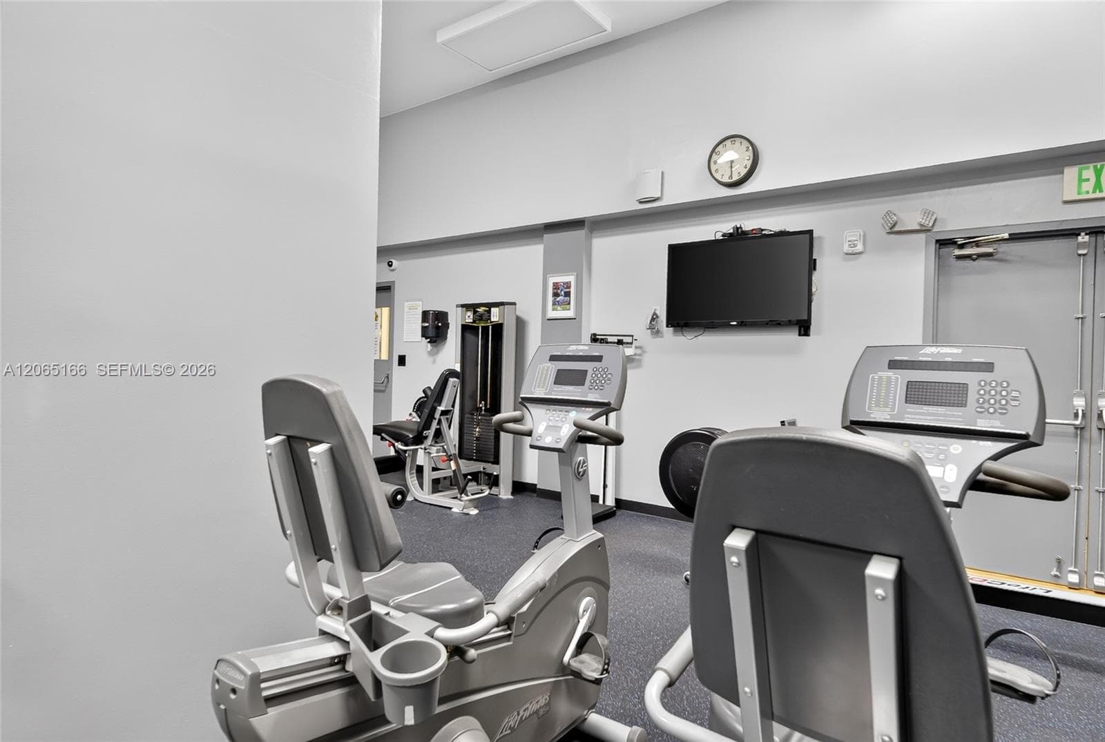 Winston Tower 500 · #1216 in Sunny Isles Beach - Photo 44