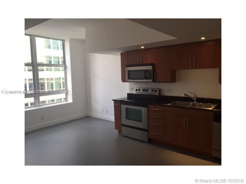 FLAGLER FIRST CONDO · #1003 in Miami - Photo 4