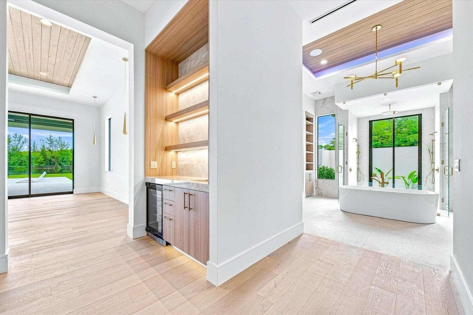 Primary Wet Bar