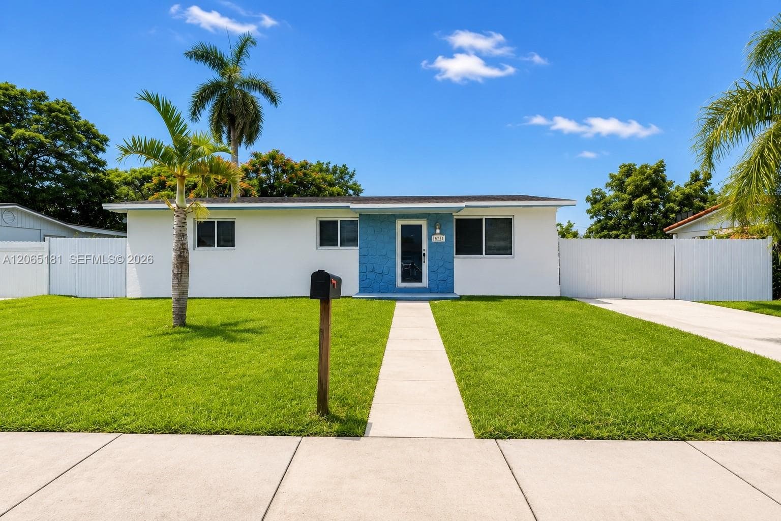 15624 SW 297th Ter photo 2