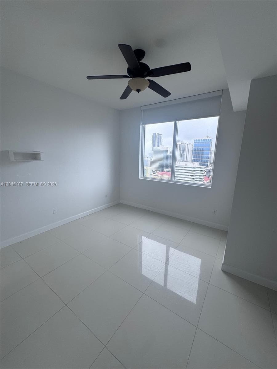 STRADA · #1905 in Fort Lauderdale - Photo 4
