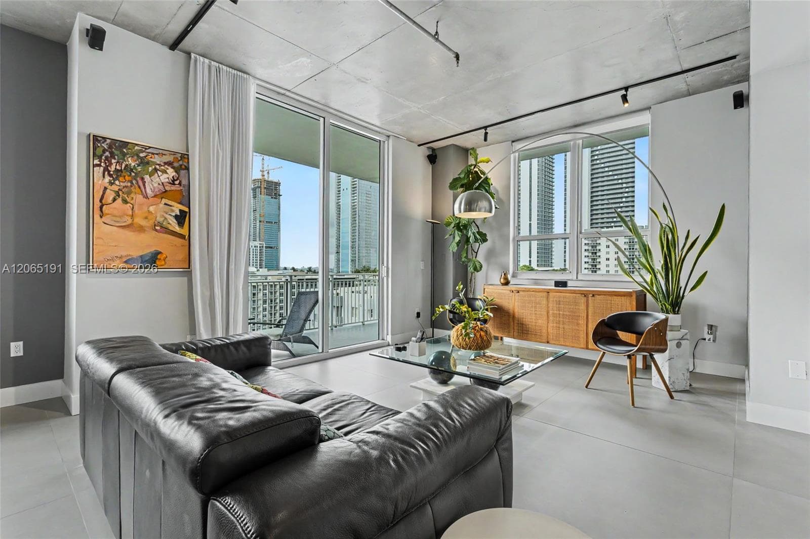 UPTOWN LOFTS CONDO · #1004 in Miami - Photo 5