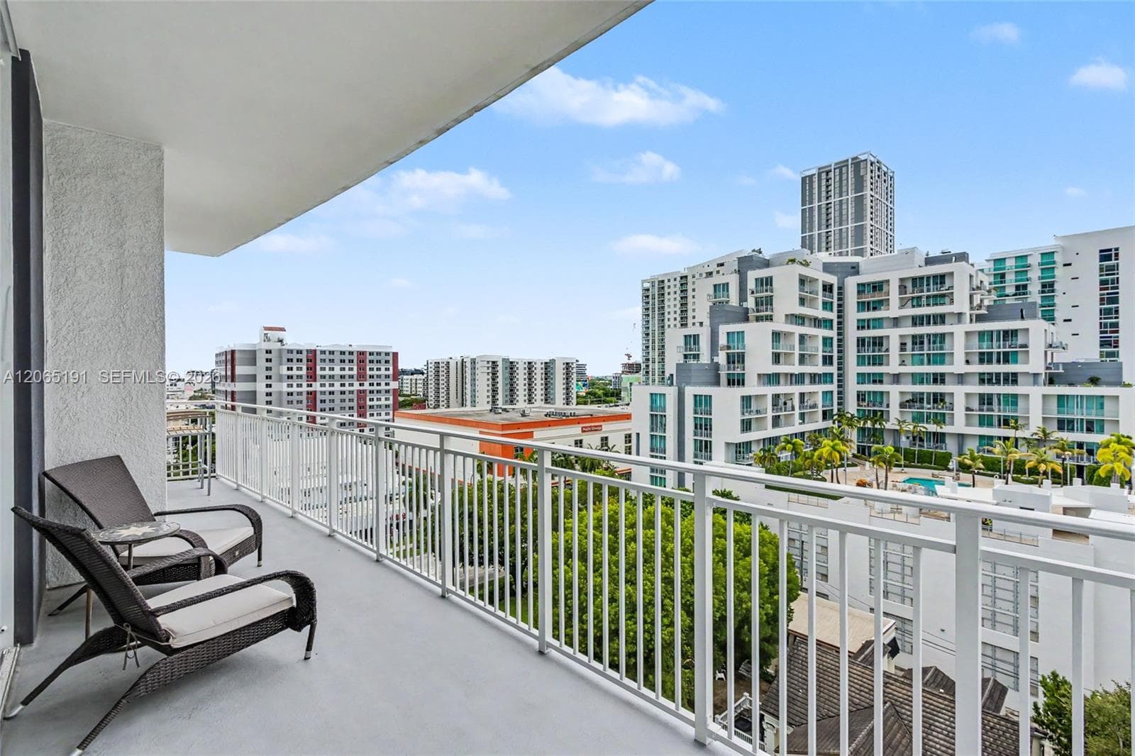 UPTOWN LOFTS CONDO · #1004 in Miami - Photo 4