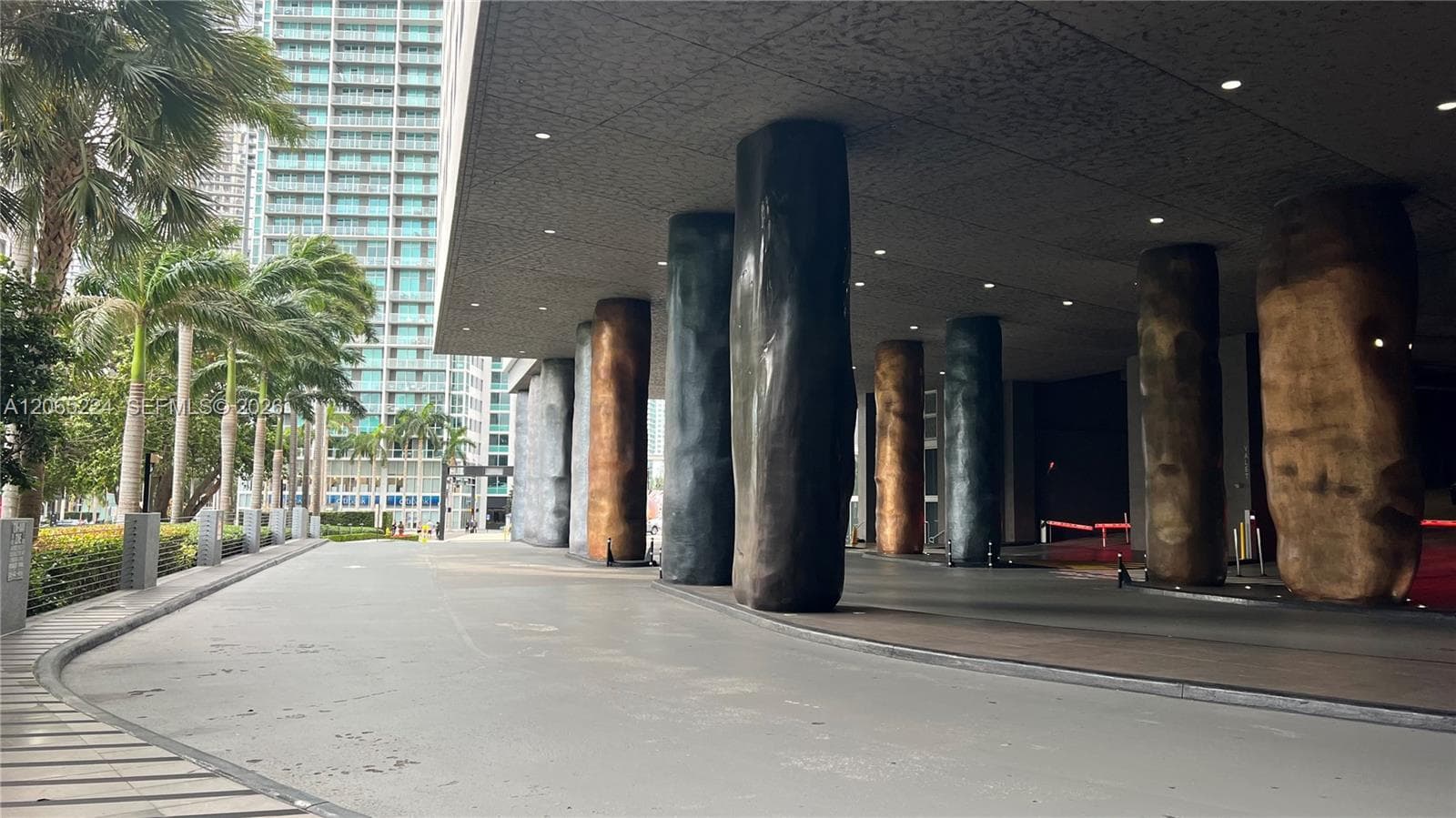 Icon Brickell II · #4308 in Miami - Photo 4